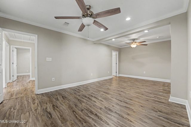 2058 Pascagoula Street, Pascagoula, MS 39567