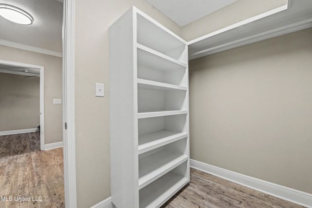 2058 Pascagoula Street, Pascagoula, MS 39567