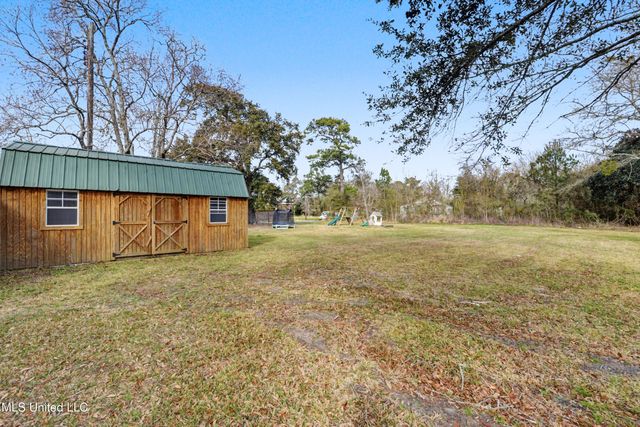 2058 Pascagoula Street, Pascagoula, MS 39567