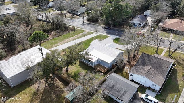 2058 Pascagoula Street, Pascagoula, MS 39567