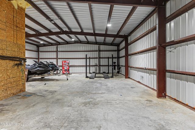 2058 Pascagoula Street, Pascagoula, MS 39567