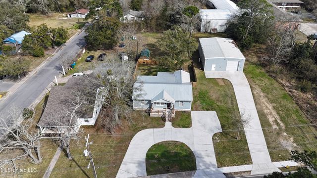 2058 Pascagoula Street, Pascagoula, MS 39567