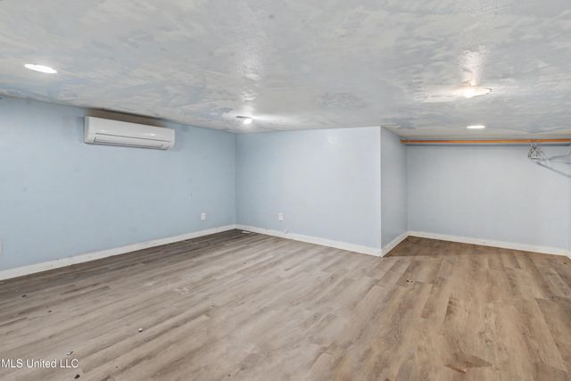 2058 Pascagoula Street, Pascagoula, MS 39567