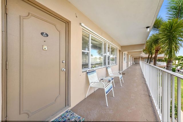 3200 NE 7th Court 205b, Pompano Beach, FL 33062