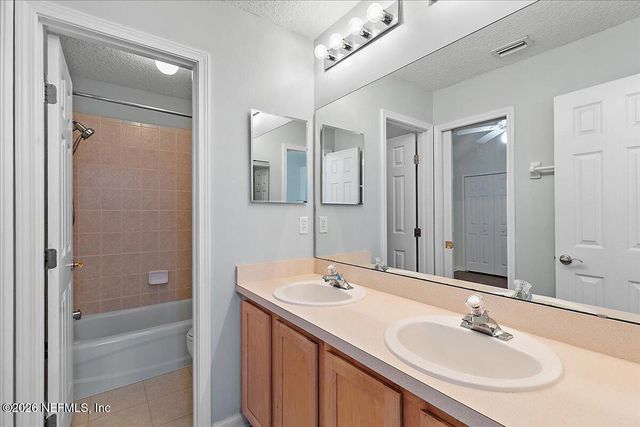 3042 DONATO Drive N, Jacksonville, FL 32226