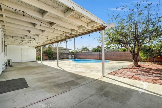 13581 Yosemite Drive, Westminster, CA 92683