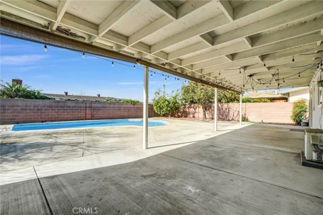 13581 Yosemite Drive, Westminster, CA 92683