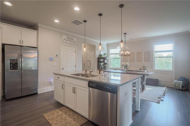 6363 Crosscreek Lane, Flowery Branch, GA 30542