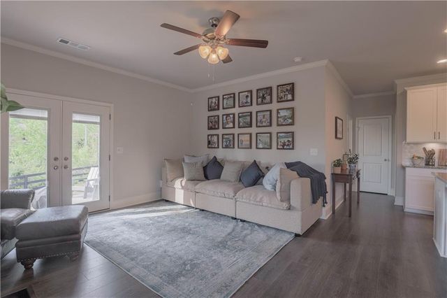 6363 Crosscreek Lane, Flowery Branch, GA 30542