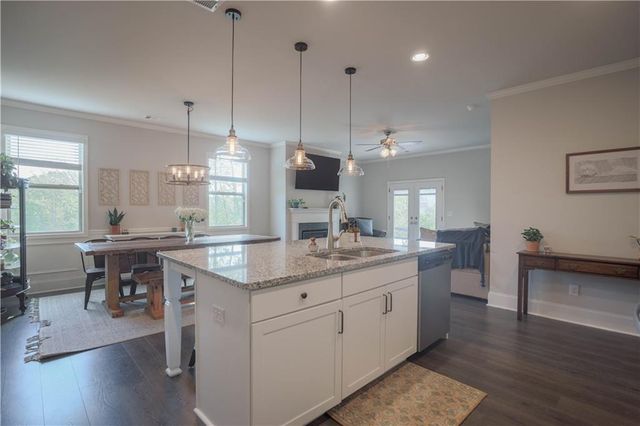 6363 Crosscreek Lane, Flowery Branch, GA 30542