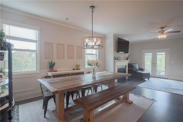 6363 Crosscreek Lane, Flowery Branch, GA 30542