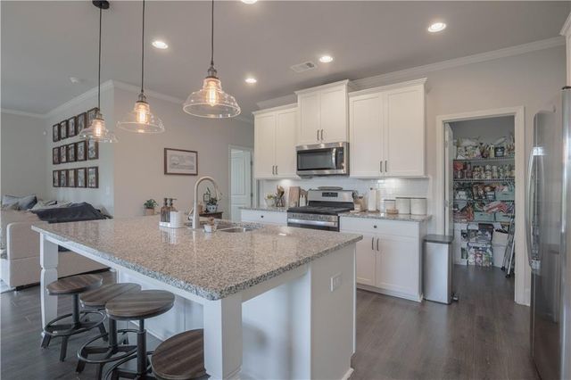 6363 Crosscreek Lane, Flowery Branch, GA 30542