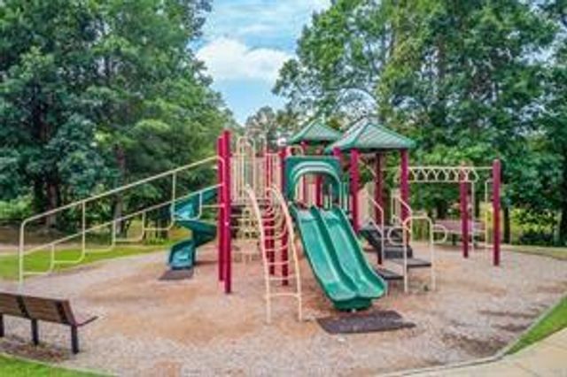 6363 Crosscreek Lane, Flowery Branch, GA 30542