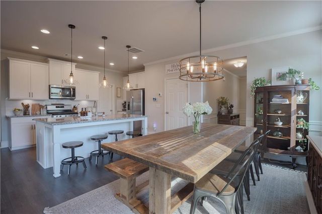 6363 Crosscreek Lane, Flowery Branch, GA 30542