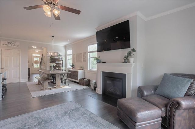 6363 Crosscreek Lane, Flowery Branch, GA 30542