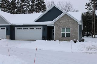 N852 Golf Road #5, Prairie Du Sac, WI 53578