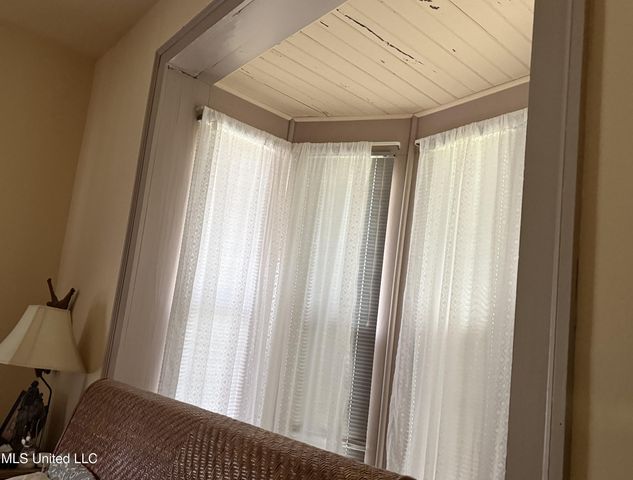 710 N Commerce Street, Natchez, MS 39120