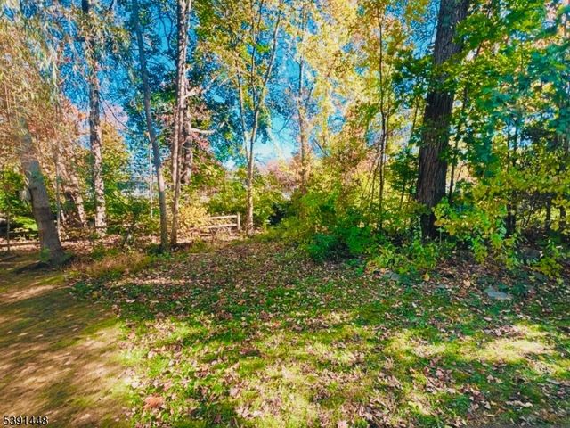 8 Beach View Ct, Hardyston Twp., NJ 07460