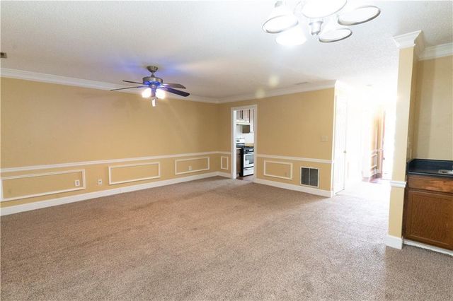 1024 Oaks Parkway SE, Smyrna, GA 30082