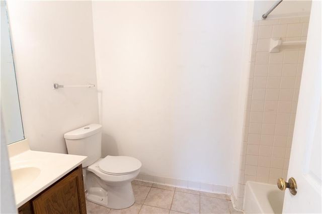 1024 Oaks Parkway SE, Smyrna, GA 30082