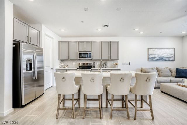 1579 Hopeful Lark Lane, Las Vegas, NV 89138