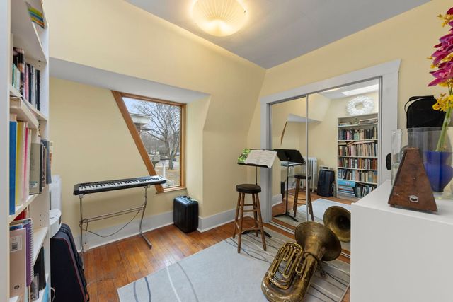 535 N Ashland Avenue, La Grange Park, IL 60526