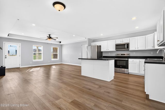 219 Cassidy Dr, Taylorsville, KY 40071