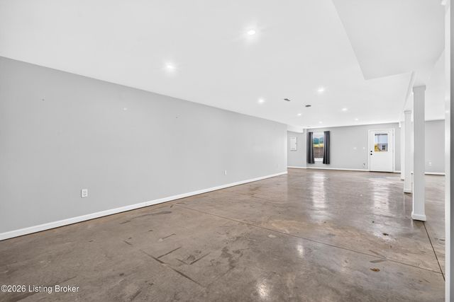 219 Cassidy Dr, Taylorsville, KY 40071