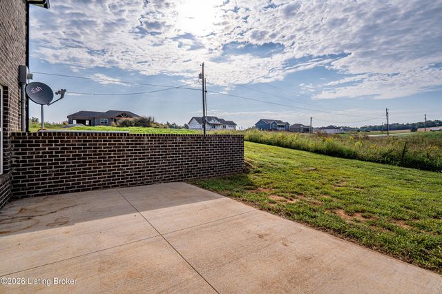 219 Cassidy Dr, Taylorsville, KY 40071
