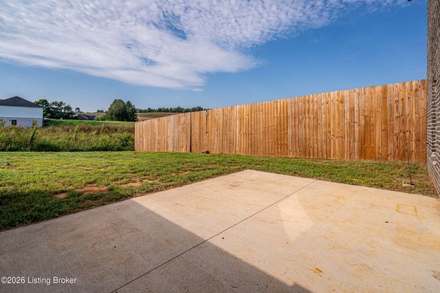 219 Cassidy Dr, Taylorsville, KY 40071