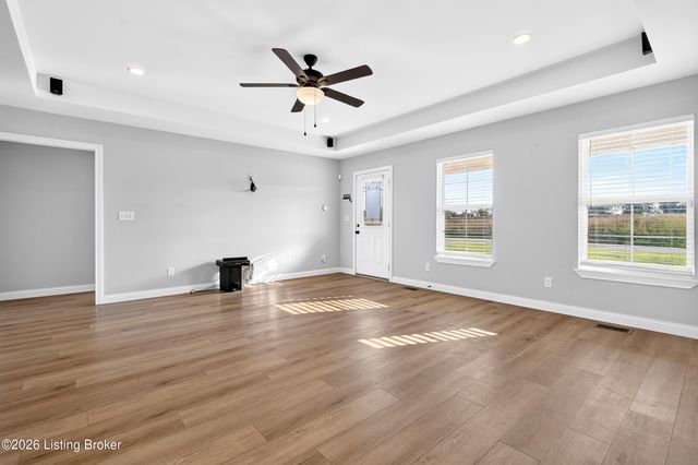 219 Cassidy Dr, Taylorsville, KY 40071