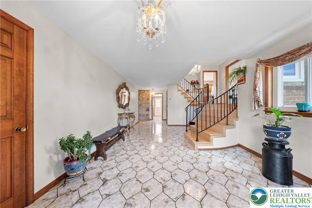 947 Tamenend Road, Moore Twp, PA 18014