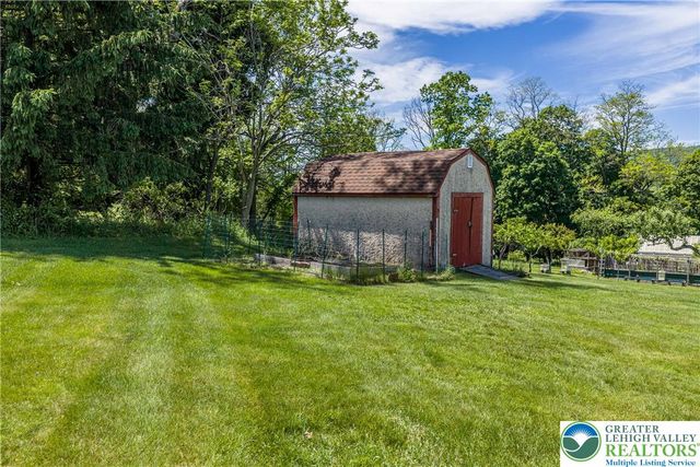947 Tamenend Road, Moore Twp, PA 18014