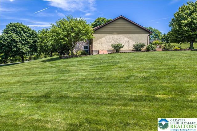 947 Tamenend Road, Moore Twp, PA 18014