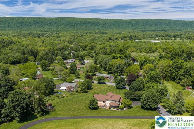 947 Tamenend Road, Moore Twp, PA 18014