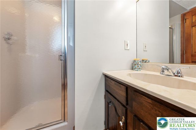 947 Tamenend Road, Moore Twp, PA 18014