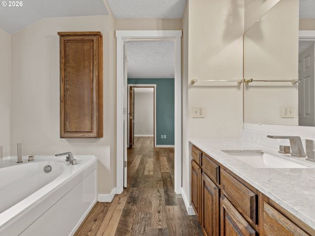 16018 Ne 36TH Ave, Ridgefield, WA 98642