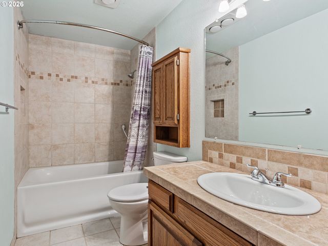 16018 Ne 36TH Ave, Ridgefield, WA 98642