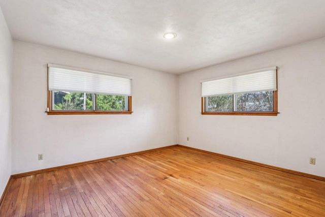 428 Ridge AVENUE, Burlington, WI 53105