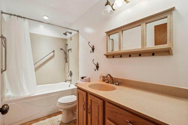 428 Ridge AVENUE, Burlington, WI 53105