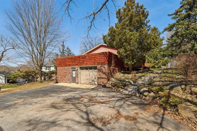 428 Ridge AVENUE, Burlington, WI 53105