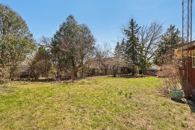 428 Ridge AVENUE, Burlington, WI 53105