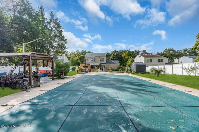 110 Chestnut Street, Toms River, NJ 08753