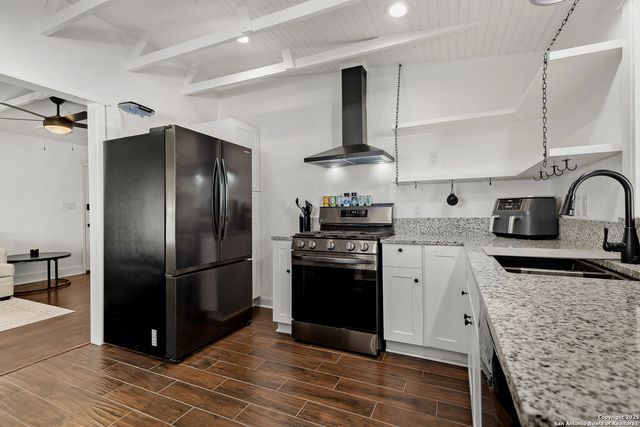 204 carolina, San Antonio, TX 78210