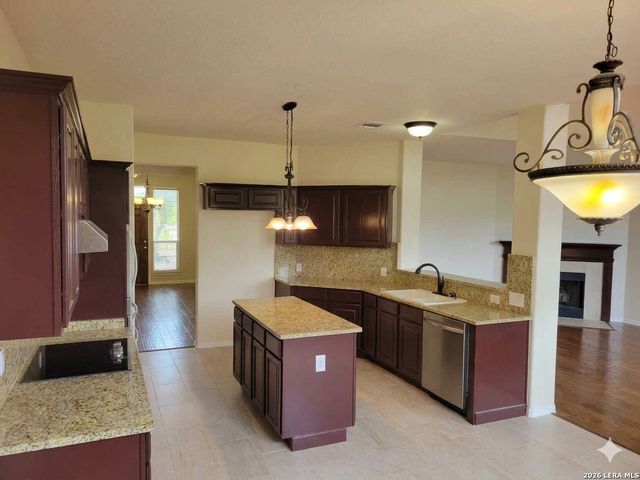 21039 LA PENA DR, San Antonio, TX 78258