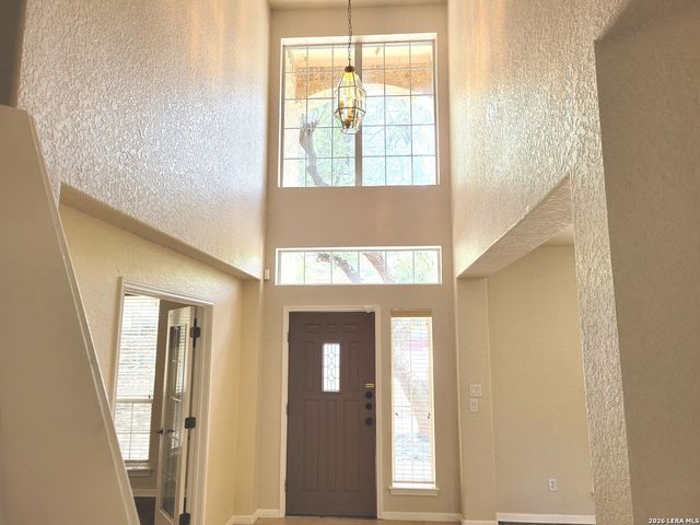 21039 LA PENA DR, San Antonio, TX 78258