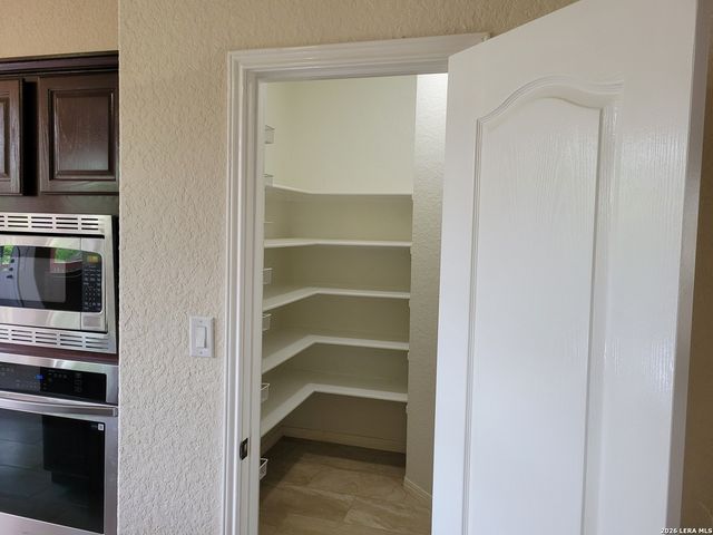 21039 LA PENA DR, San Antonio, TX 78258