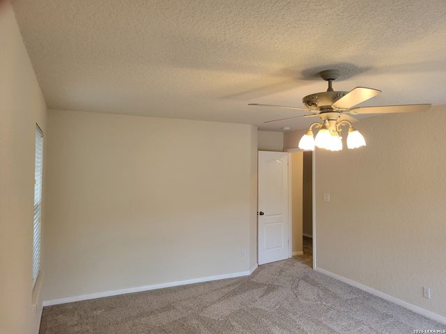 21039 LA PENA DR, San Antonio, TX 78258