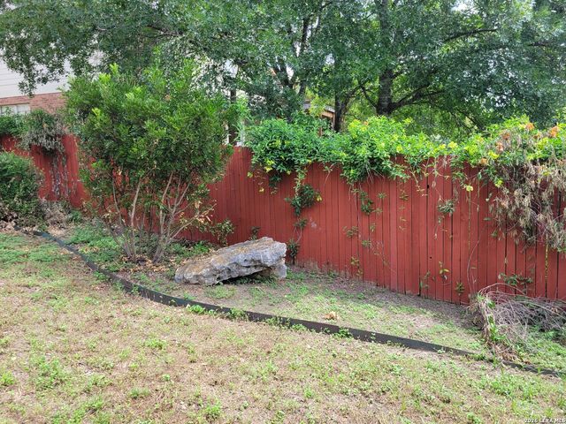21039 LA PENA DR, San Antonio, TX 78258