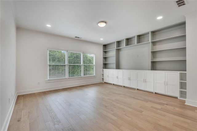 1536 Sylvester Circle SE, Atlanta, GA 30316